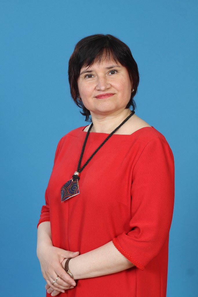 Шарапова Елена Михайловна.